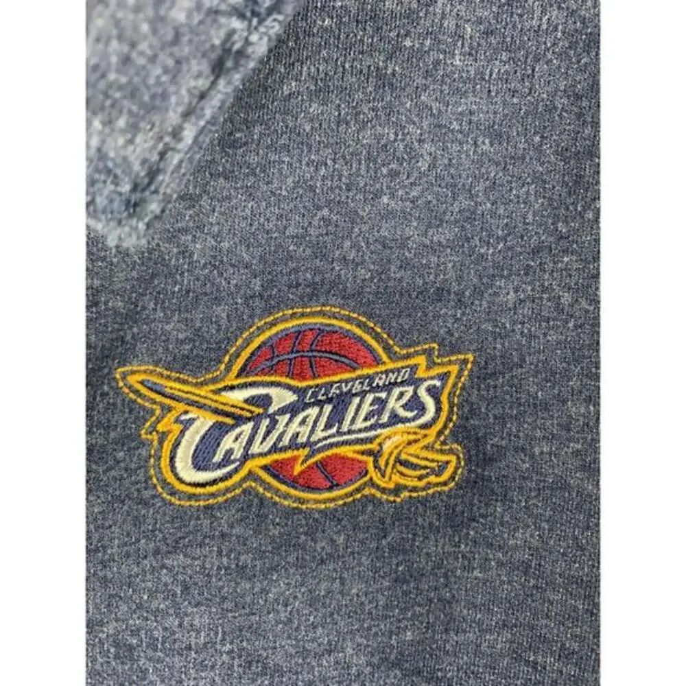 Cleveland Cavaliers Touch by Alyssa Milano Sweatshirt Womens Large button front‎